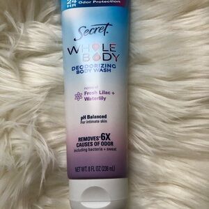 P&G Body Wash with Fresh Scent